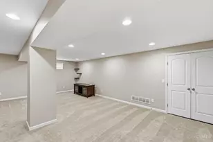 5225 Lower Lake Dr, Union Township, OH 45150 - Photo 15