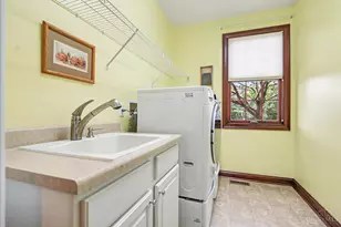 1247 Ridgewood Dr, Miami Township, OH 45140 - Photo 13