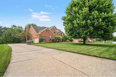 1247 Ridgewood Drive, Miami Township, OH 45140 - Photo 35
