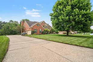 1247 Ridgewood Dr, Miami Township, OH 45140 - Photo 35