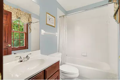 1247 Ridgewood Drive, Miami Township, OH 45140 - Photo 21