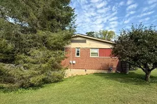 1316 Betty Ln, Miami Township, OH 45150 - Photo 5