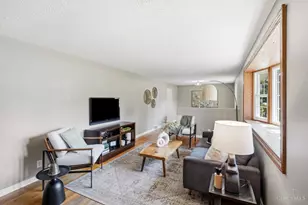 6126 Bardean Dr, West Chester, OH 45069 - Photo 5
