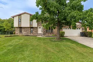 7503 Vinnedge Rd, Fairfield Township, OH 45011 - Photo 1
