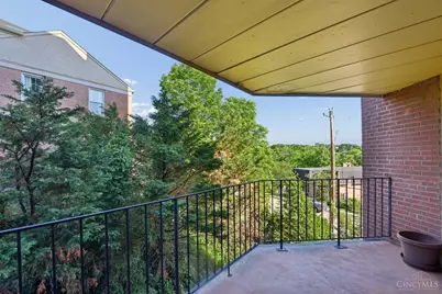 880 Rue De La Paix #A5, Cincinnati, OH 45220 - Photo 19