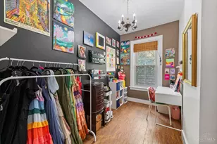 2106 Kemper Ln, Cincinnati, OH 45206 - Photo 15