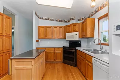9377 Tri County Highway, Eagle Township, OH 45171 - Photo 23