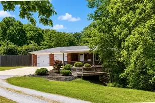 442 Thomas Ln, Union Township, OH 45244 - Photo 3