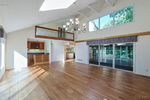 4805 Drake Rd, Cincinnati, OH 45243 - Photo 15