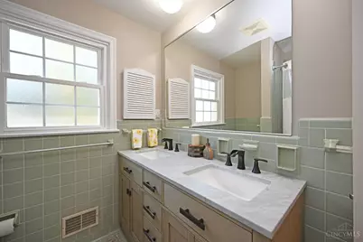 1345 Oak Knoll Drive, Cincinnati, OH 45224 - Photo 59