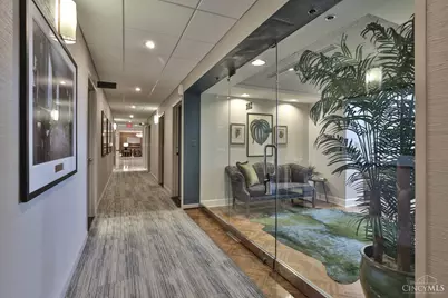 2444 Madison Road #102, Cincinnati, OH 45208 - Photo 5