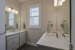 230 Vintage Club Dr, Montgomery, OH 45249 - Photo 17