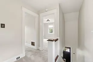 3926 Oak Park Pl, Cincinnati, OH 45209 - Photo 11