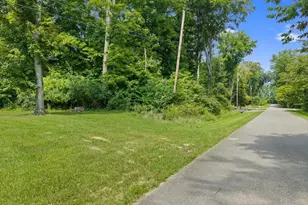 771 Halle Dr, Perry Township, OH 45118 - Photo 27