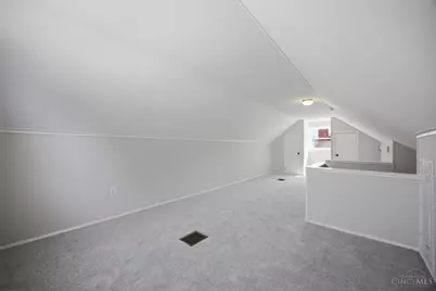 1701 Centerridge Avenue, Cincinnati, OH 45231 - Photo 25