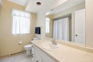 7941 Hunters Ridge Dr, West Chester, OH 45069 - Photo 7