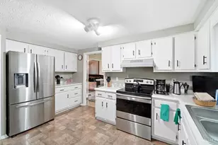 7941 Hunters Ridge Dr, West Chester, OH 45069 - Photo 19