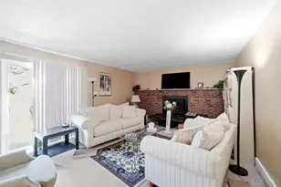 7941 Hunters Ridge Dr, West Chester, OH 45069 - Photo 3