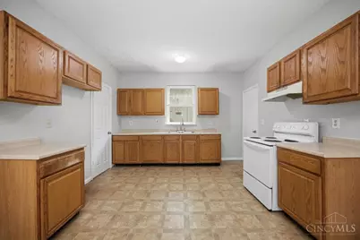 1915 Woodlawn Avenue, Middletown, OH 45044 - Photo 9