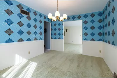 1585 Silverglade Court, Springfield Township, OH 45240 - Photo 13