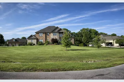8005 Bending Willow Court, Clearcreek Twp., OH 45068 - Photo 3
