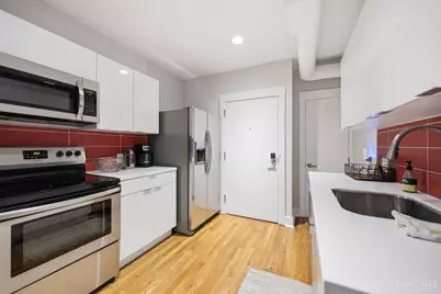 15 W Fifteenth Street #B3, Cincinnati, OH 45202 - Photo 9
