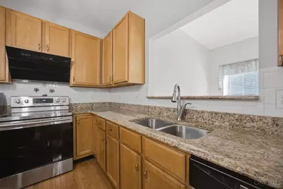 7765 Hedgewood Circle, Deerfield Township, OH 45040 - Photo 11