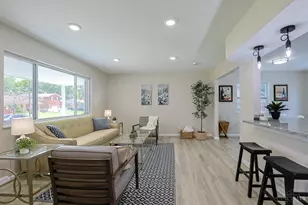 6029 Waldway Ln, Cincinnati, OH 45224 - Photo 7