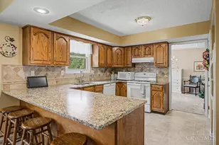 7413 Preakness Ln, Fairfield Township, OH 45011 - Photo 11