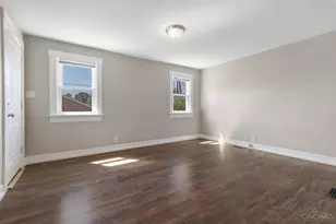 6212 Desmond St, Cincinnati, OH 45227 - Photo 9