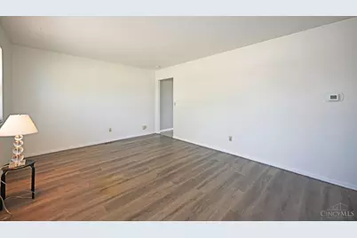 1987 Mistyhill Drive, Springfield Township, OH 45240 - Photo 5
