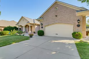 2824 Legend Falls Ct, Beavercreek Twp, OH 45431 - Photo 3
