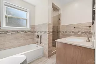 9512 Waxwing Dr, Blue Ash, OH 45241 - Photo 7