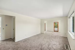 9512 Waxwing Dr, Blue Ash, OH 45241 - Photo 3