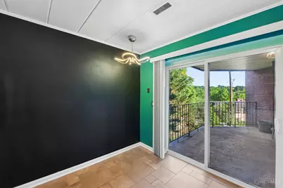880 Rue De La Paix #A5, Cincinnati, OH 45220 - Photo 15