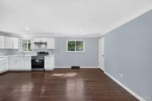6714 Devonwood Dr, Cincinnati, OH 45224 - Photo 9