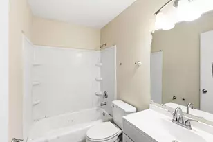6065 Waldway Ln, Cincinnati, OH 45224 - Photo 7