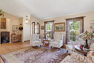 7445 Jean Dr, West Chester, OH 45069 - Photo 9
