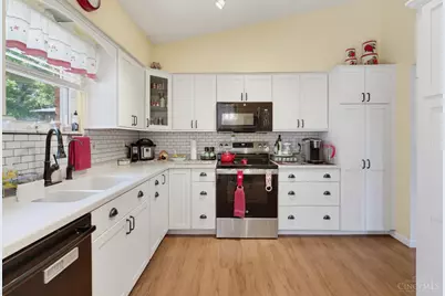 7445 Jean Drive, West Chester, OH 45069 - Photo 3