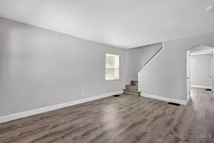 3676 Allview Cir, Cincinnati, OH 45238 - Photo 9