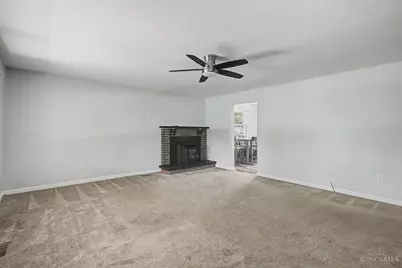 8609 Butler Warren Road, West Chester, OH 45069 - Photo 5