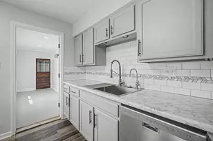 8609 Butler Warren Rd, West Chester, OH 45069 - Photo 11
