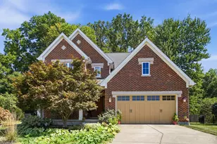 7329 English Garden Ln, Anderson Township, OH 45230 - Photo 1