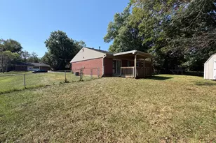 864 N Hill Ln, Springfield Township, OH 45224 - Photo 23