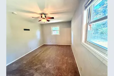 864 N Hill Lane, Springfield Township, OH 45224 - Photo 11