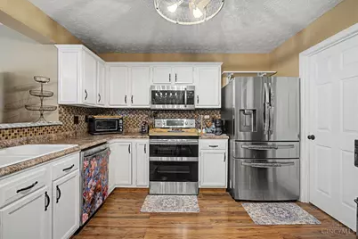 5829 Cedarwood Court, Hamilton Township, OH 45039 - Photo 19