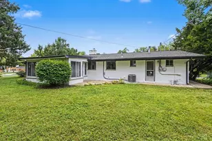 350 Blairwood Dr, Trotwood, OH 45426 - Photo 31