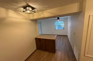 6485 Cheviot Rd, Cincinnati, OH 45247 - Photo 5