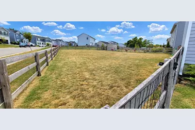 101 Crossing Circle Ct, New Richmond, OH 45157 - Photo 5