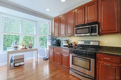 960 Volterra Lane, Cincinnati, OH 45206 - Photo 13
